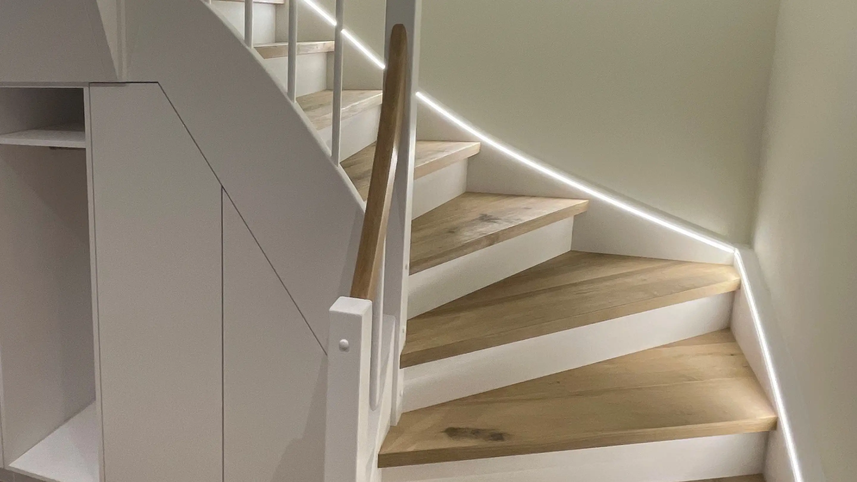 Treppen, die Räume verbinden